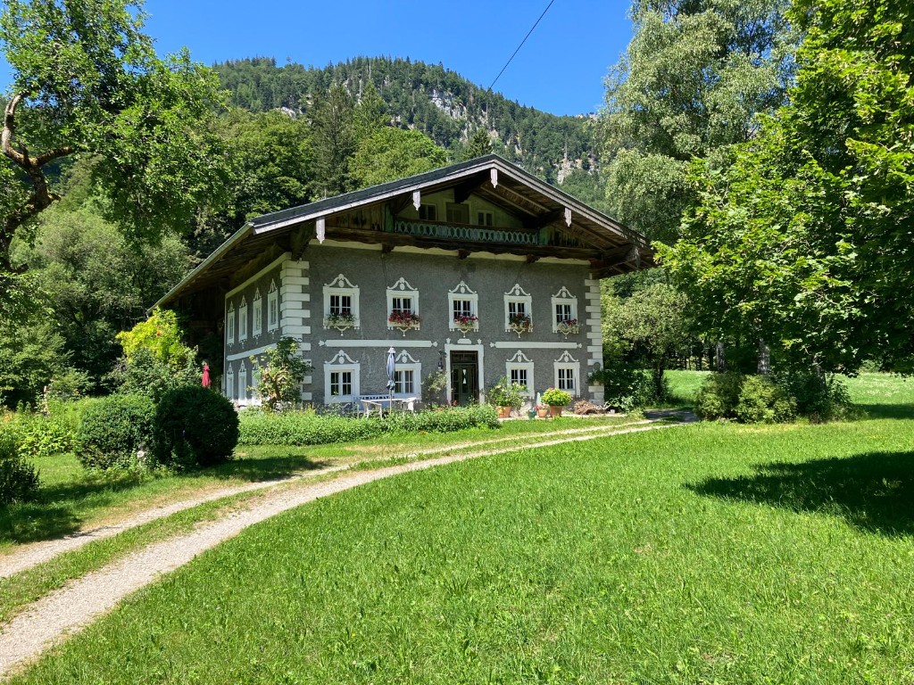 Traditionelles bayerisches Haus in Aschau im Chiemgau